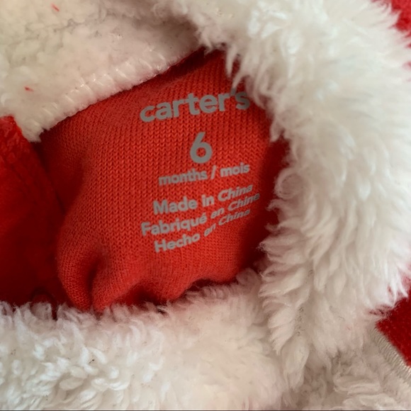 ⭐️3 for $12⭐️ Carter’s Santa Suit and hat - Picture 4 of 6